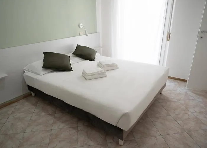 Hotel The Sea